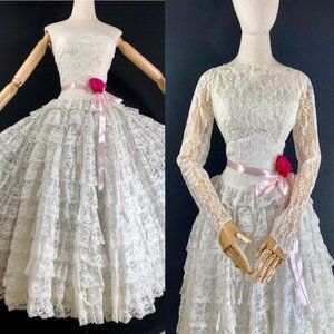 white Bridal gown / Strapless jacket / White tiere